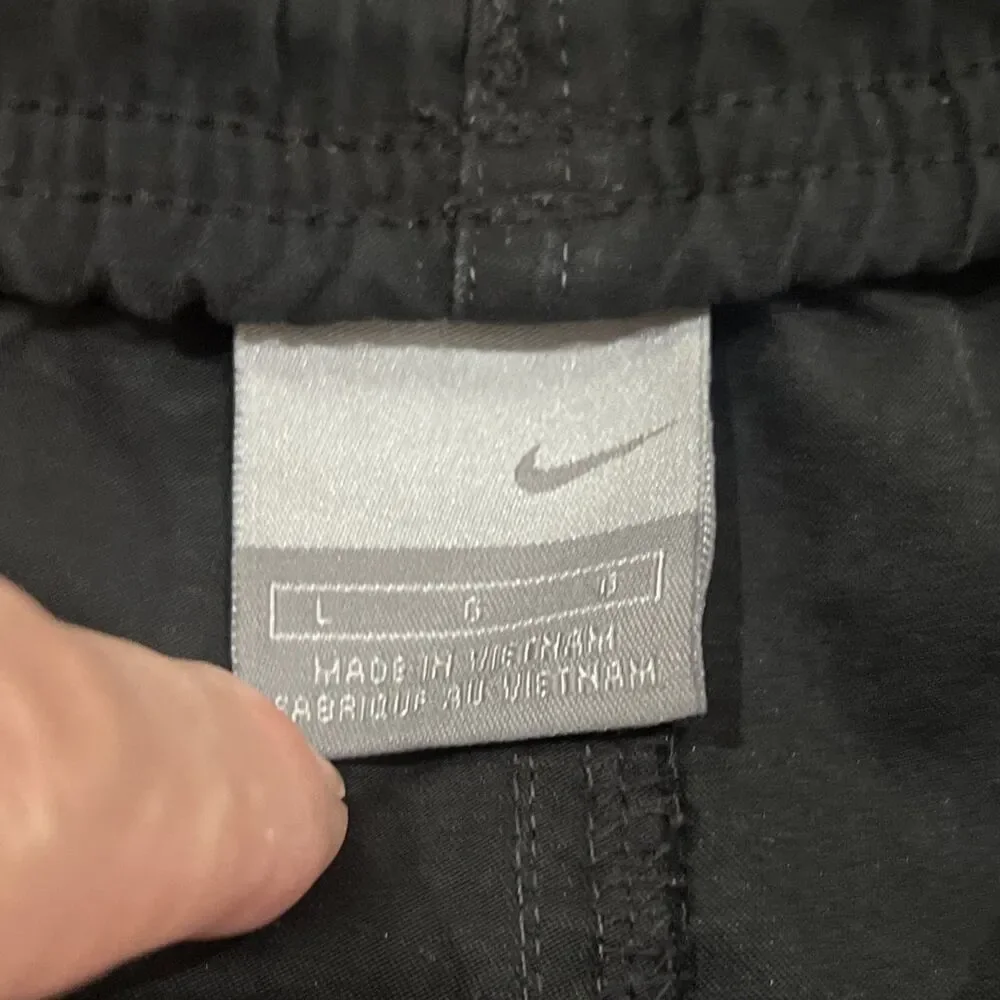 Vintage Y2K Nike Gray Tag Cargo Swim Shorts Board Surf Baggy Black - Men’s Large